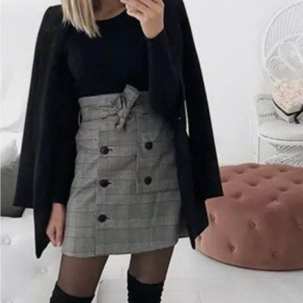 Zara Black and Gray Plaid Mini Skirt - Picture 8 of 8